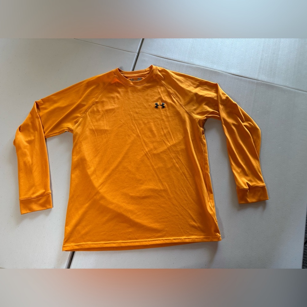 Under Armour Men’s Long Sleeve HeatGear ColdGear – Loose Fit – Orange